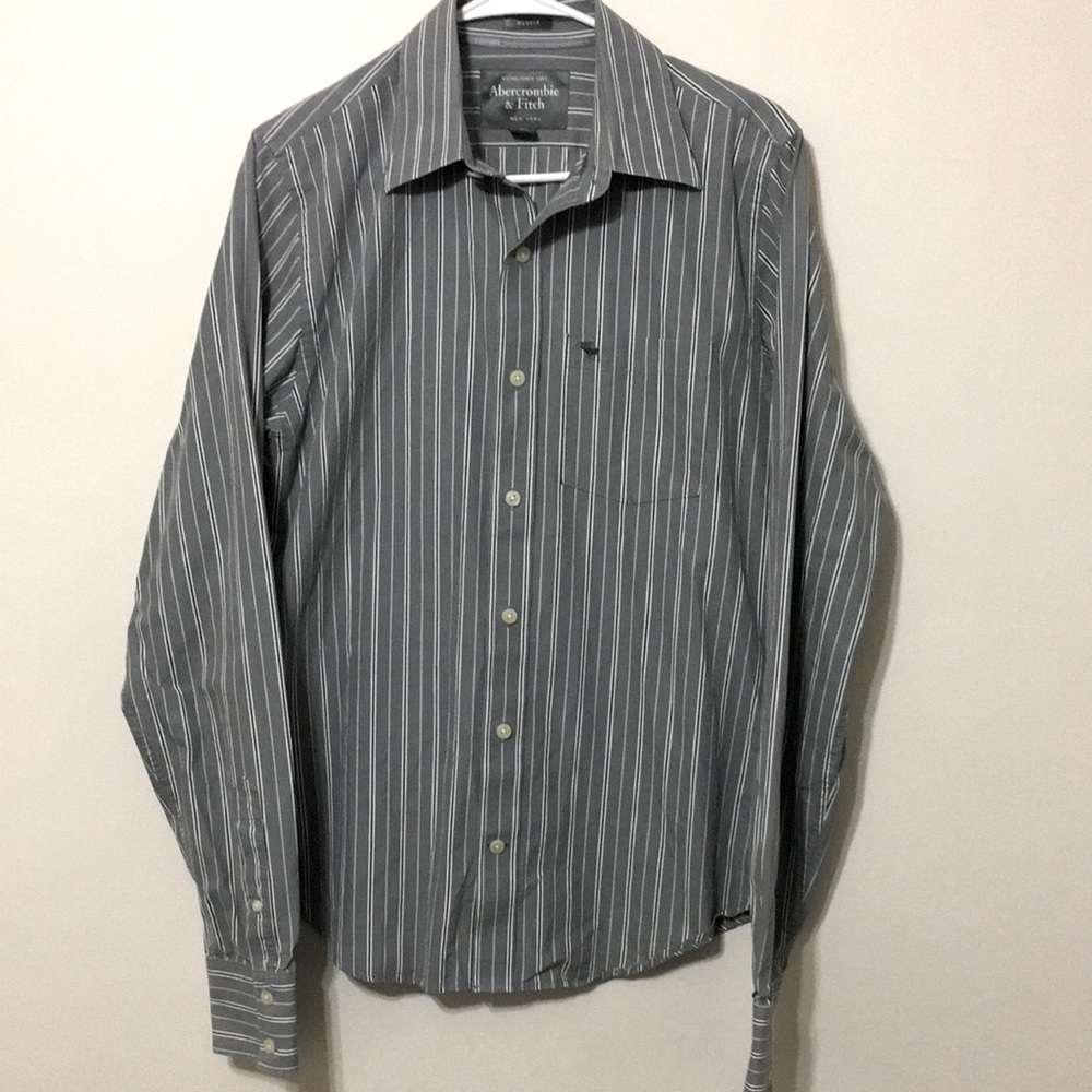 Abercrombie & Fitch Muscle Men’s Sz. Medium Button Down Long Sleeve Shirt.